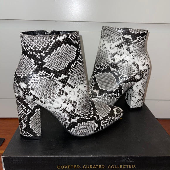 Lulus Booties - Picture 2 of 2